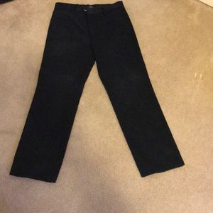 Docker’s Signature Khaki Slim Fit D1